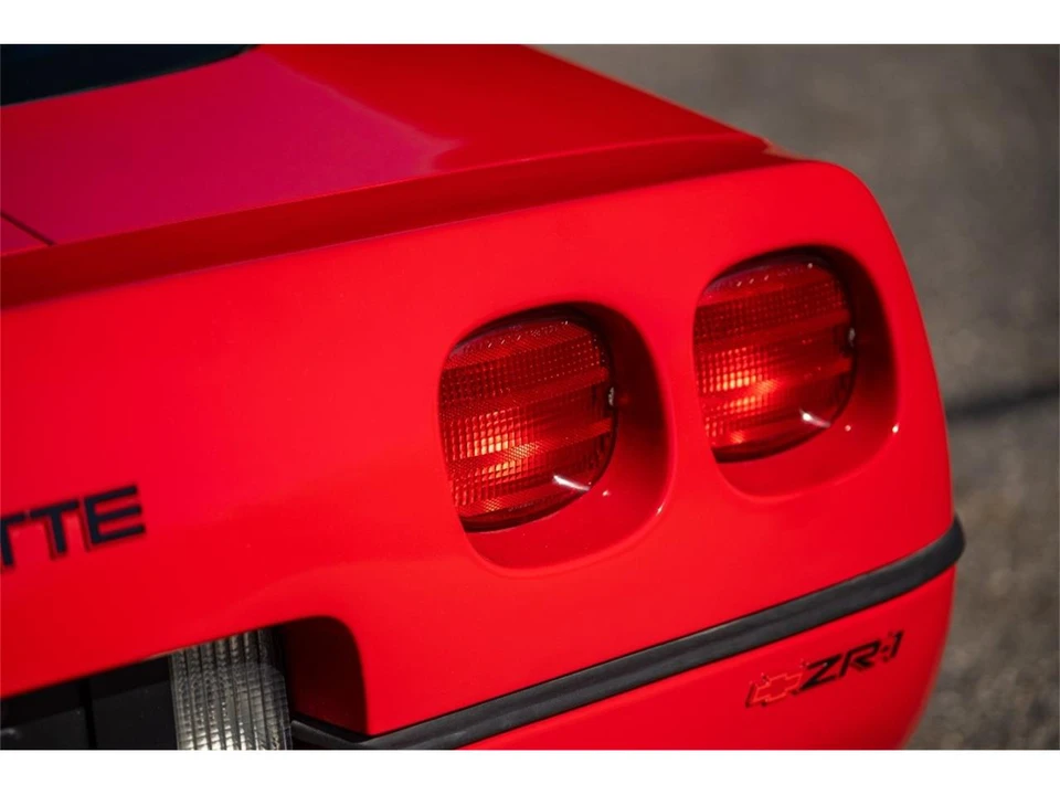 1990 Chevrolet Corvette C4 ZR1 - Image 13 of 31