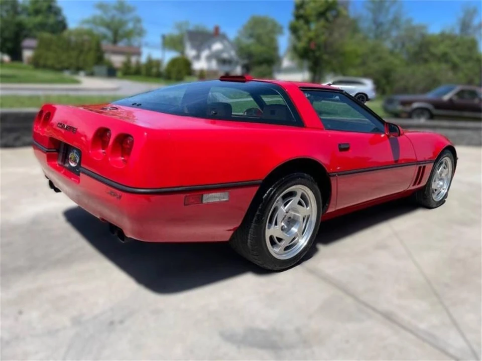 1990 Chevrolet Corvette C4 ZR1 - Image 9 of 31