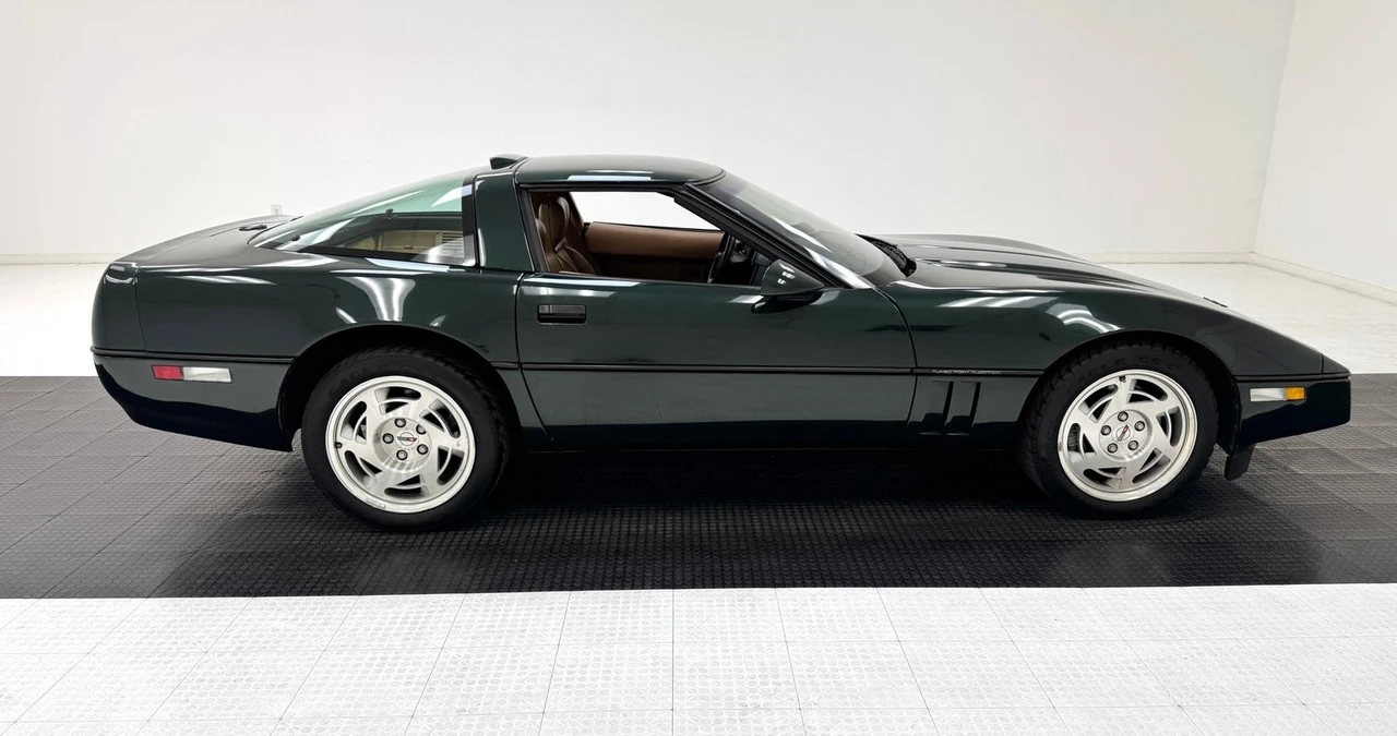 1990 Chevrolet Corvette C4 ZR1 - Image 6 of 31