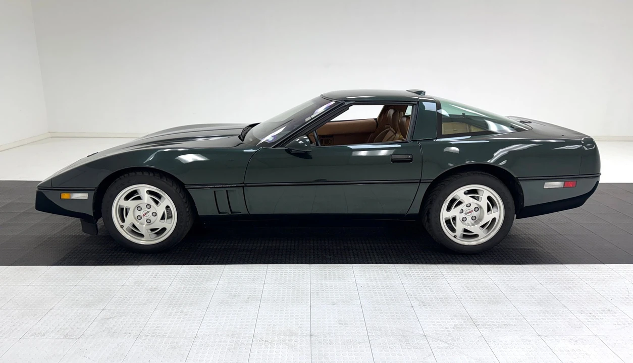1990 Chevrolet Corvette C4 ZR1 - Image 2 of 31
