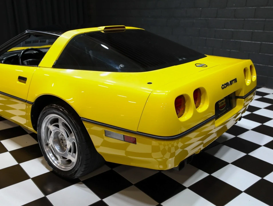 1990 Chevrolet Corvette C4 ZR1 - Image 25 of 31