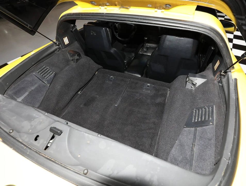 1990 Chevrolet Corvette C4 ZR1 - Image 4 of 31