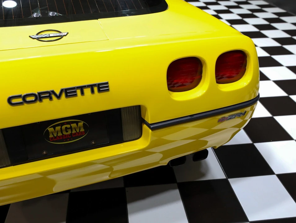 1990 Chevrolet Corvette C4 ZR1 - Image 21 of 31