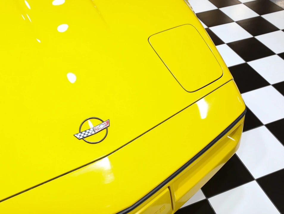 1990 Chevrolet Corvette C4 ZR1 - Image 9 of 31