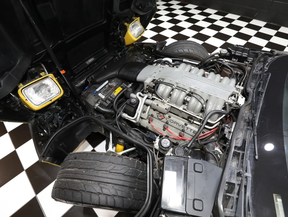 1990 Chevrolet Corvette C4 ZR1 - Image 2 of 31