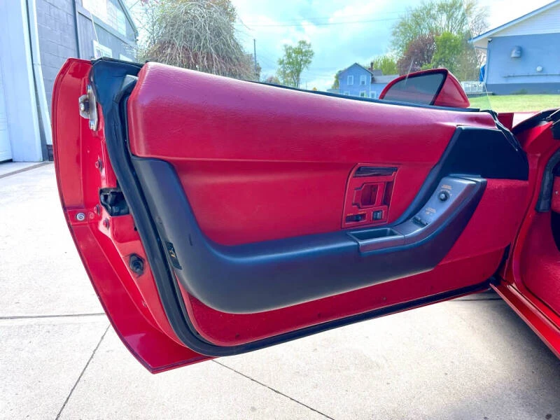 1990 Chevrolet Corvette C4 ZR1 - Image 21 of 31