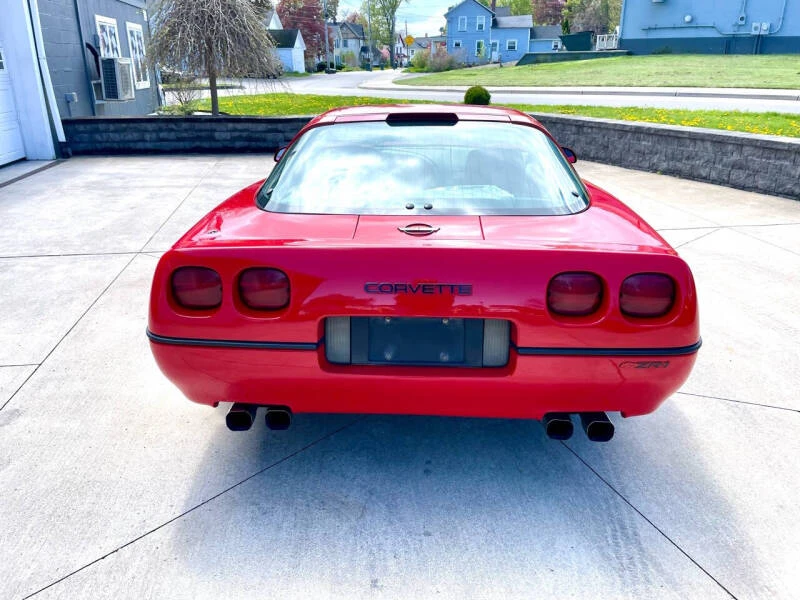1990 Chevrolet Corvette C4 ZR1 - Image 6 of 31