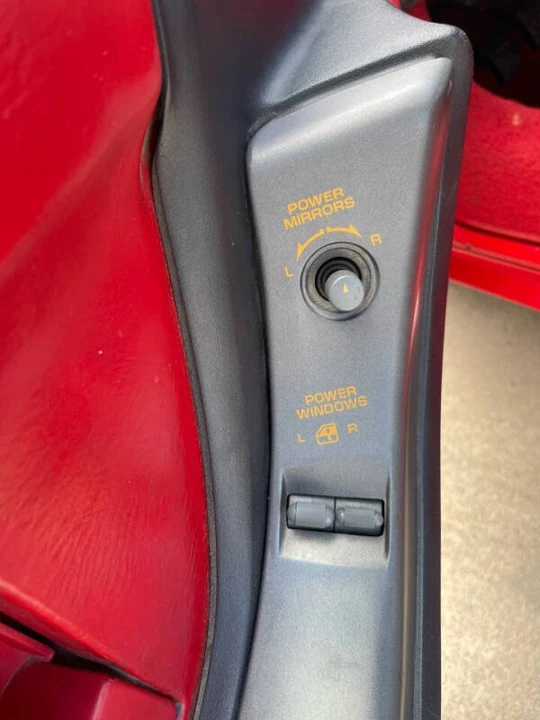 1990 Chevrolet Corvette C4 ZR1 - Image 29 of 31