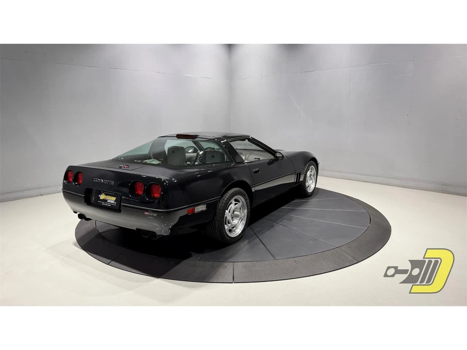 1990 Chevrolet Corvette C4 ZR1 - Image 8 of 31