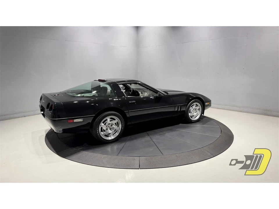 1990 Chevrolet Corvette C4 ZR1 - Image 9 of 31