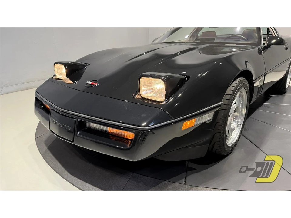 1990 Chevrolet Corvette C4 ZR1 - Image 25 of 31