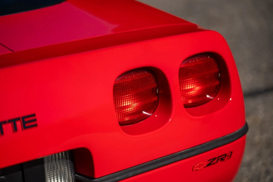 1990 Chevrolet Corvette C4 ZR1 - Image 12 of 31