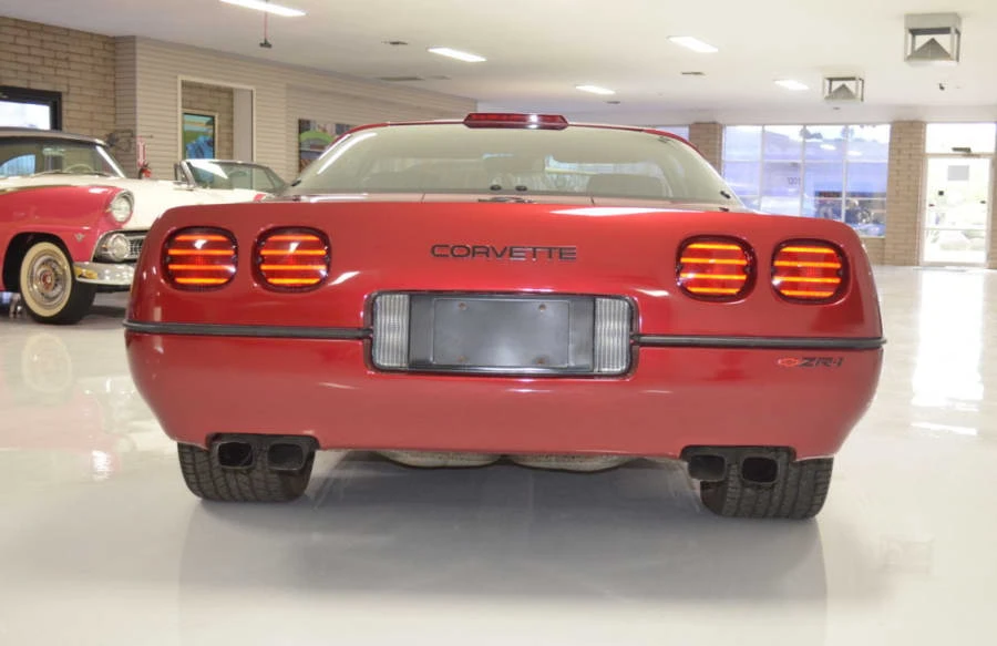 1990 Chevrolet Corvette C4 ZR1 - Image 8 of 12