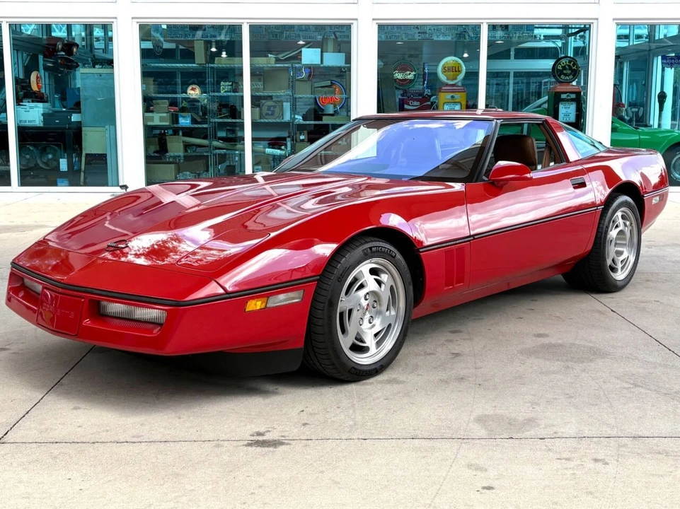 1990 Chevrolet - Image 12 of 31