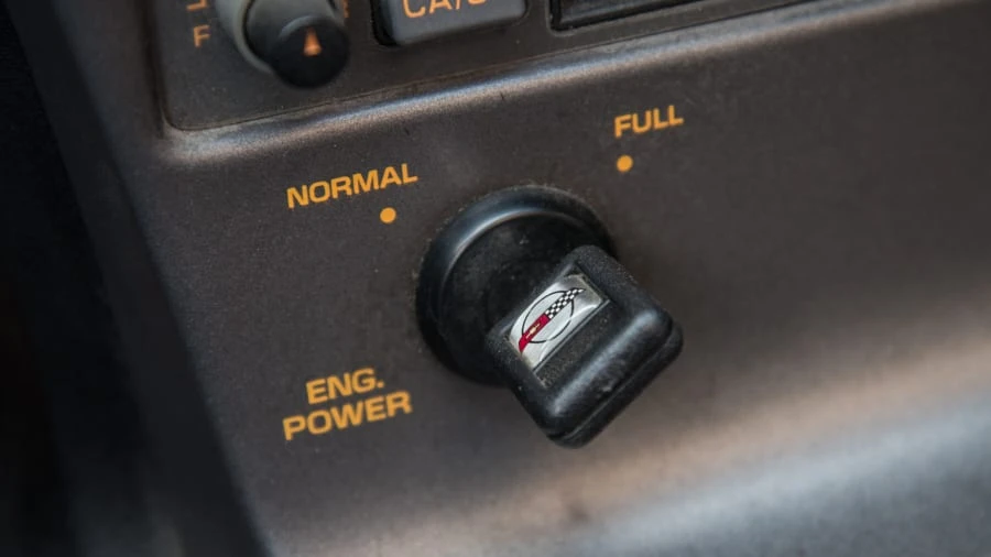 1990 Chevrolet Corvette C4 ZR1 - Image 11 of 12