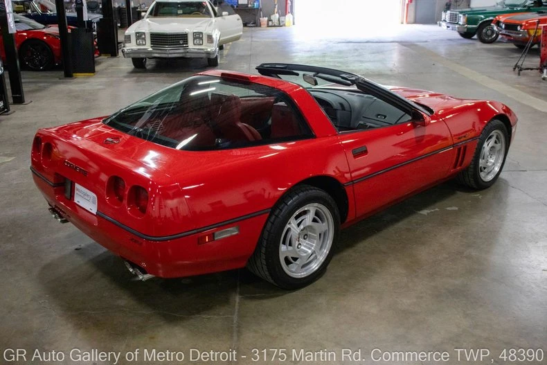 1990 Chevrolet Corvette C4 ZR1 - Image 8 of 31
