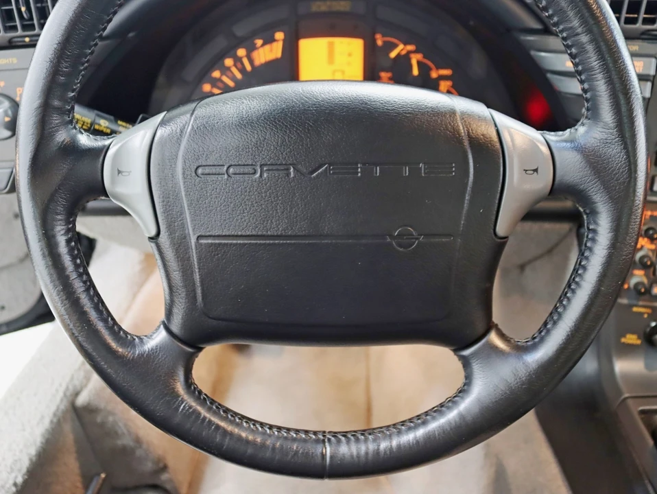 1990 Chevrolet Corvette C4 - Image 19 of 21