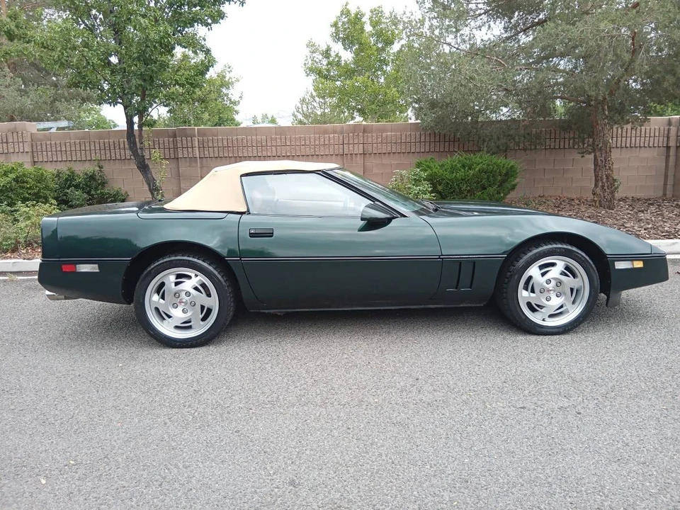 1990 Chevrolet Corvette C4 - Image 8 of 17