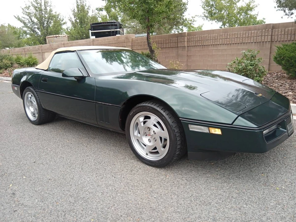 1990 Chevrolet Corvette C4 - Image 9 of 17