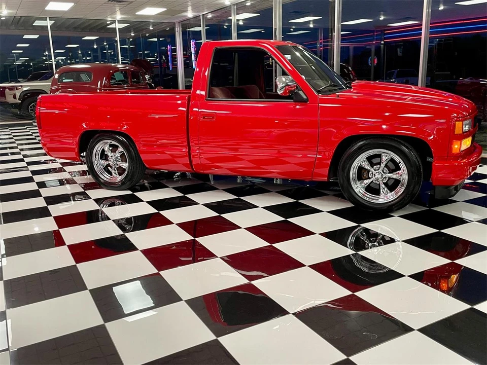 1990 Chevrolet C/K 4th Gen - Image 18 of 28