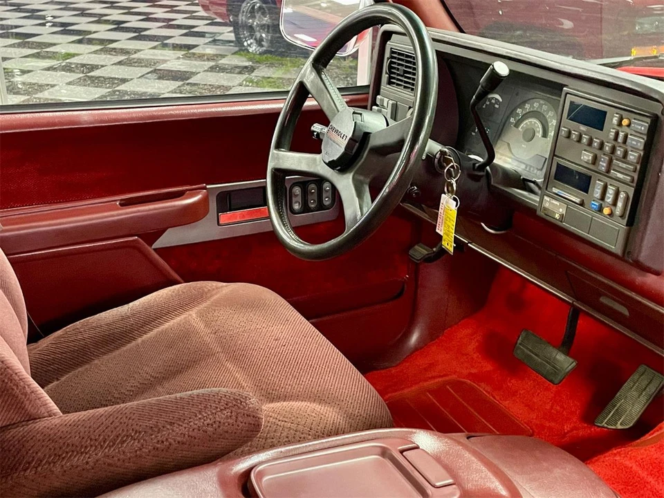 1990 Chevrolet C/K 4th Gen - Image 21 of 28