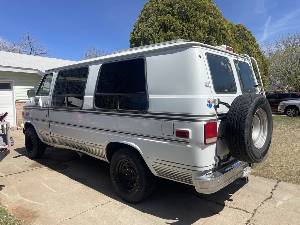 1990 Chevrolet G-Series Van - Image 5 of 15