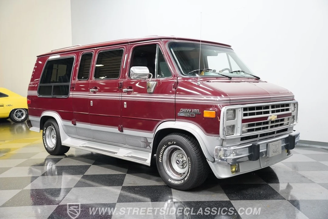 1990 Chevrolet G-Series Van - Image 16 of 21