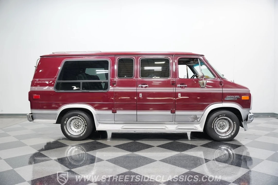 1990 Chevrolet G-Series Van - Image 14 of 21