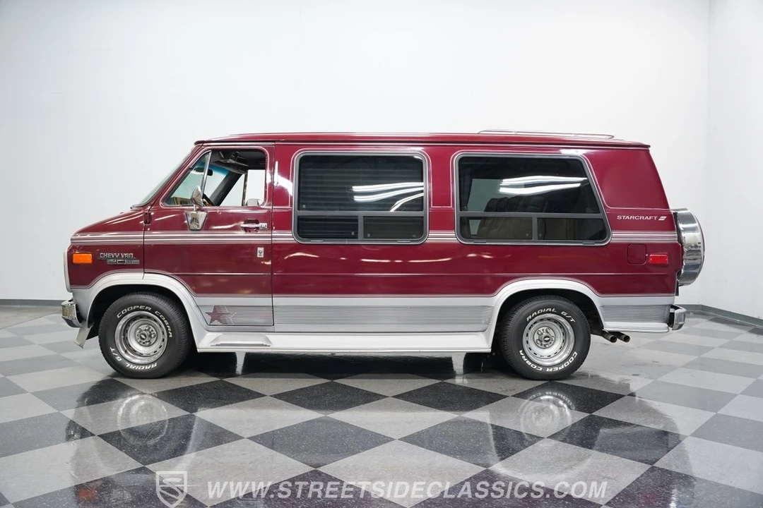 1990 Chevrolet G-Series Van - Image 2 of 21