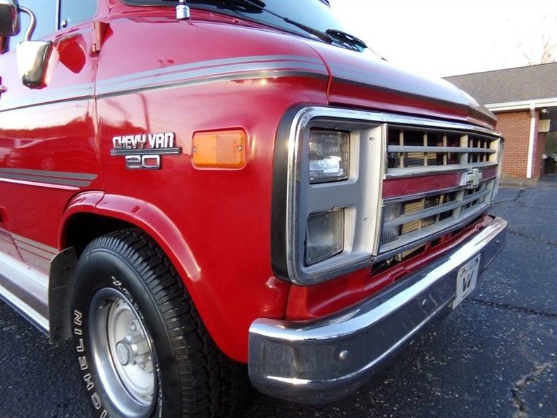 1990 Chevrolet G-Series Van - Image 5 of 31