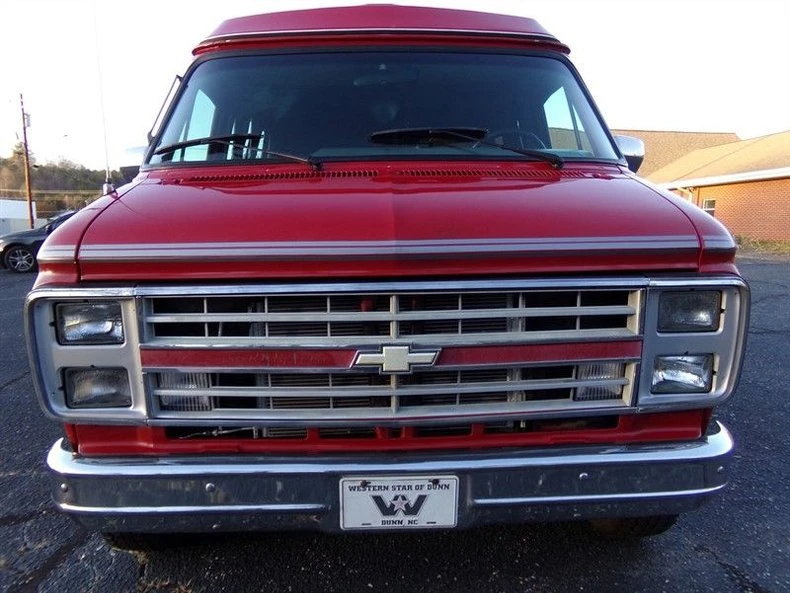 1990 Chevrolet G-Series Van - Image 4 of 31