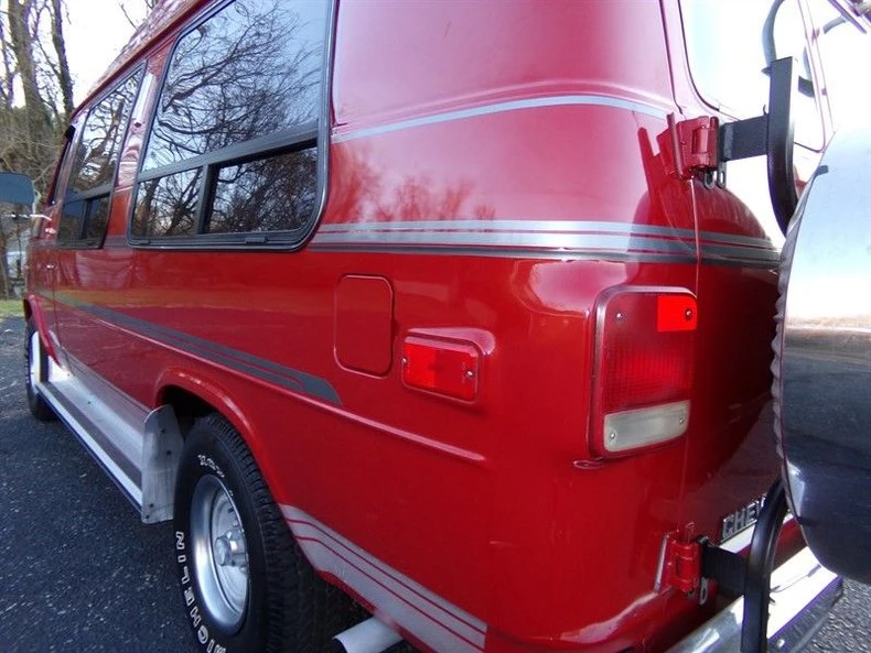 1990 Chevrolet G-Series Van - Image 12 of 31