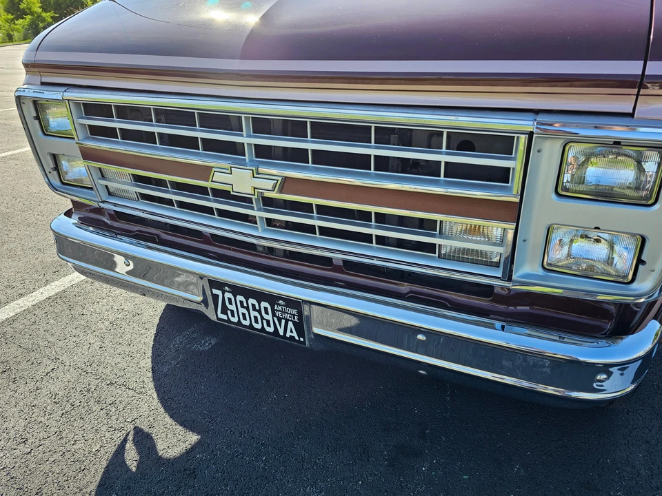 1990 Chevrolet G-Series Van - Image 16 of 31