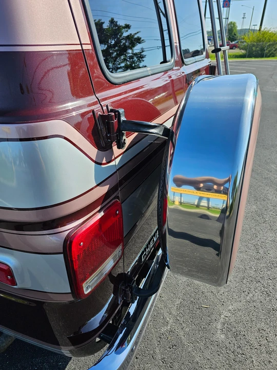 1990 Chevrolet G-Series Van - Image 18 of 31