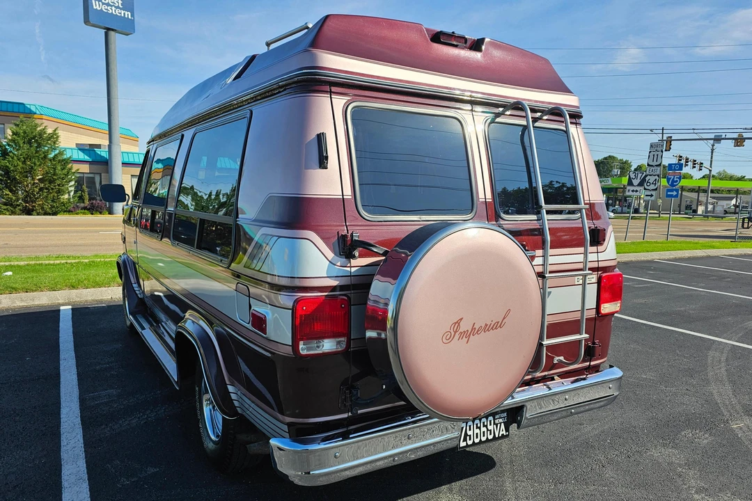 1990 Chevrolet G-Series Van - Image 5 of 31