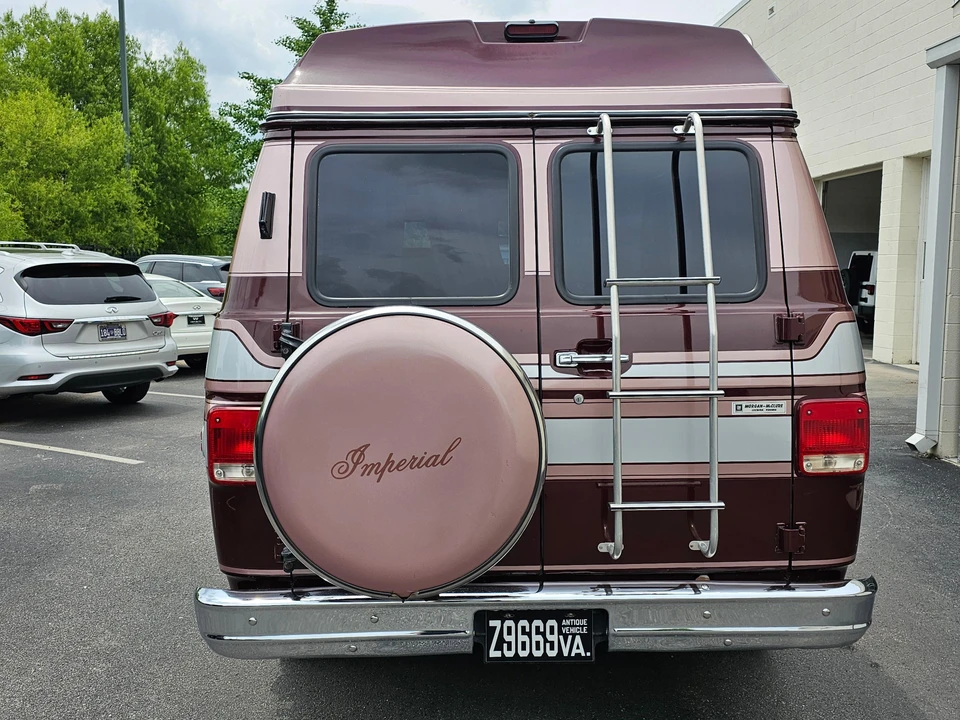 1990 Chevrolet G-Series Van - Image 11 of 31