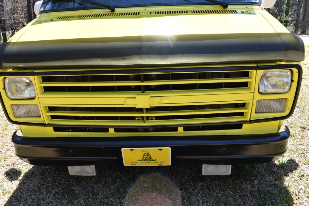 1990 Chevrolet G-Series Van - Image 3 of 21