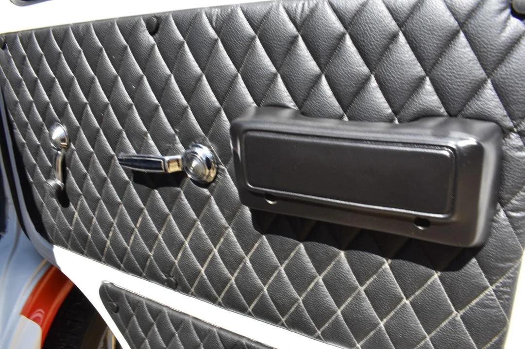 1990 Chevrolet G-Series Van - Image 15 of 21