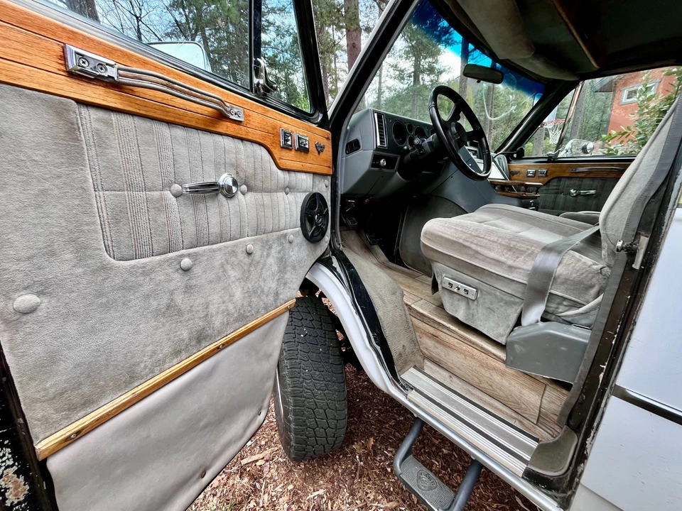 1990 Chevrolet G-Series Van - Image 16 of 21