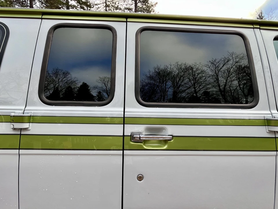 1990 Chevrolet G-Series Van - Image 4 of 21