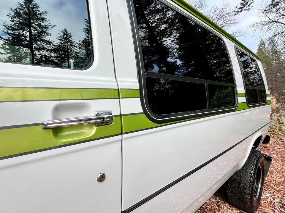 1990 Chevrolet G-Series Van - Image 8 of 21