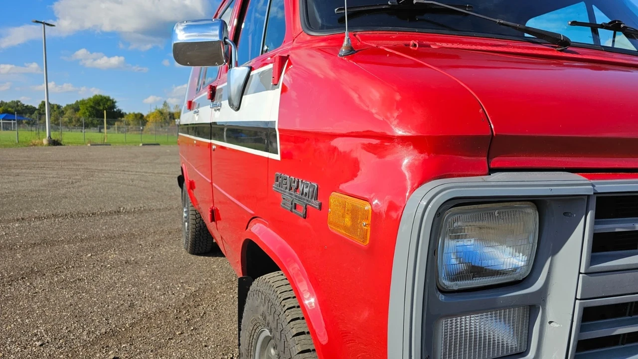 1990 Chevrolet G-Series Van - Image 6 of 21