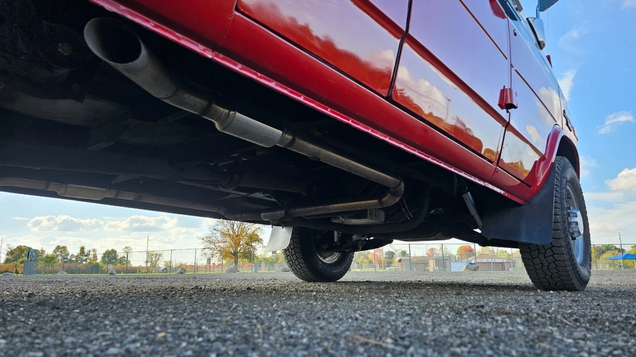 1990 Chevrolet G-Series Van - Image 14 of 21