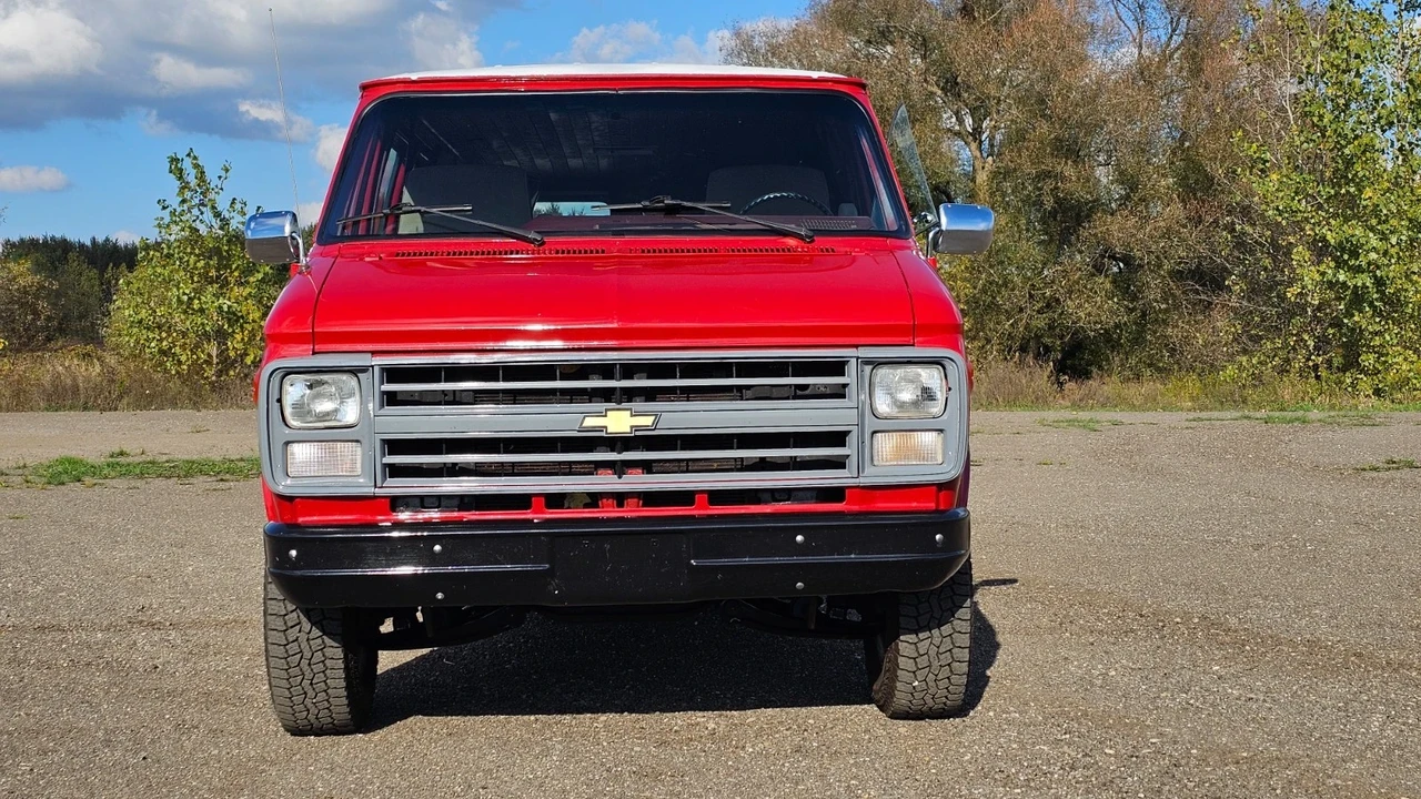 1990 Chevrolet G-Series Van - Image 5 of 21