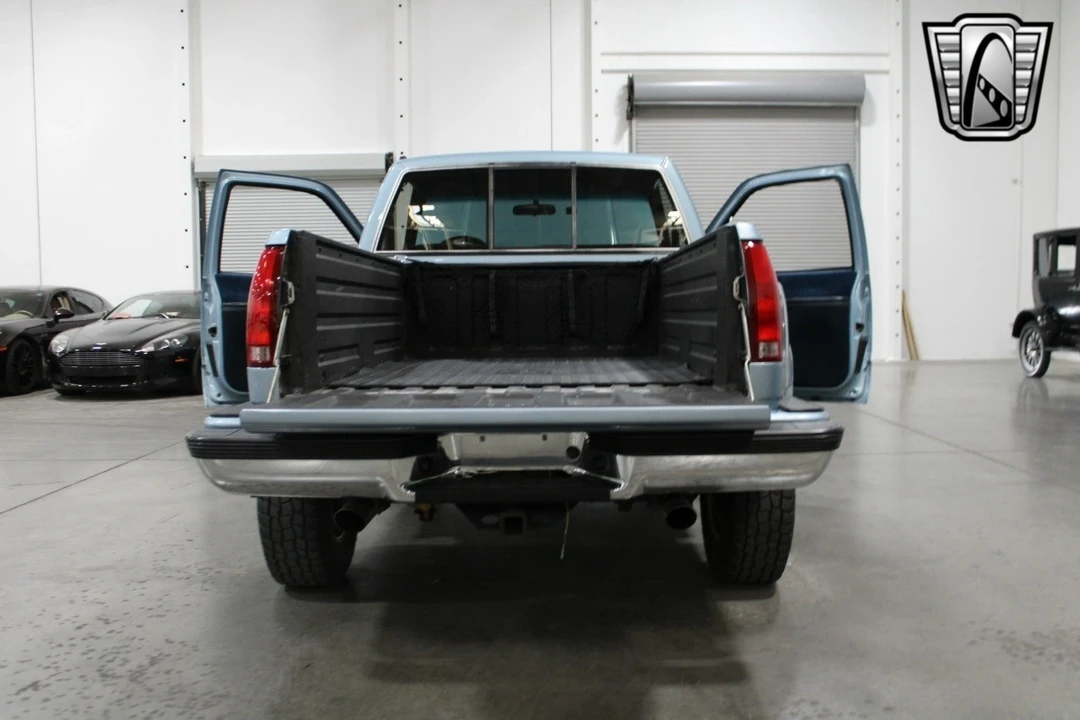 1990 Chevrolet C/K 4th Gen - Image 10 of 12