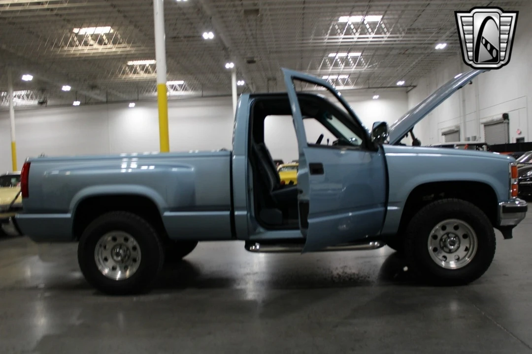 1990 Chevrolet C/K 4th Gen - Image 11 of 12