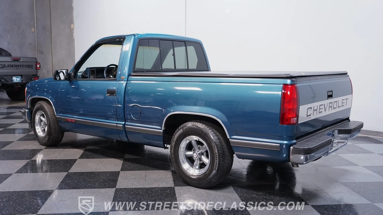 1990 Chevrolet C/K 4th Gen - Image 9 of 12