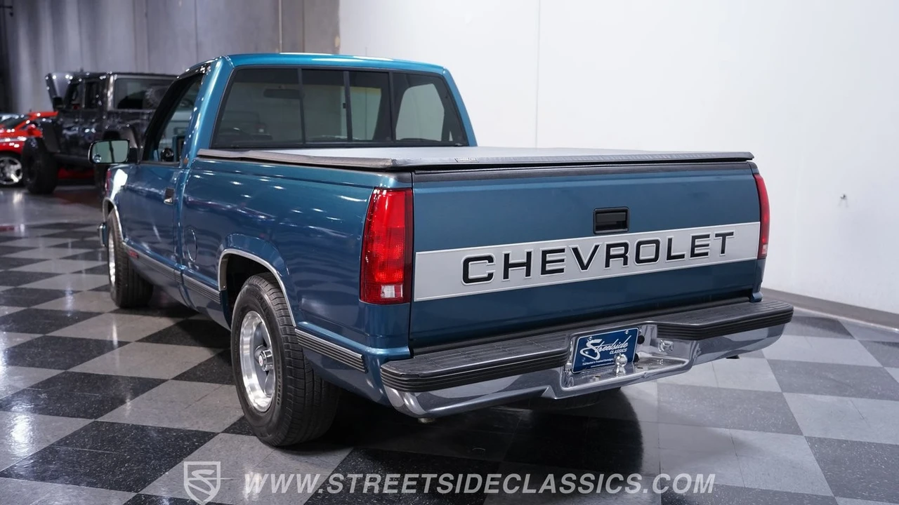 1990 Chevrolet C/K 4th Gen - Image 10 of 12