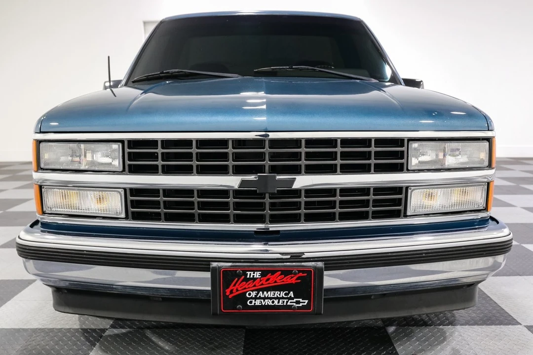 1990 Chevrolet C/K 4th Gen - Image 2 of 21
