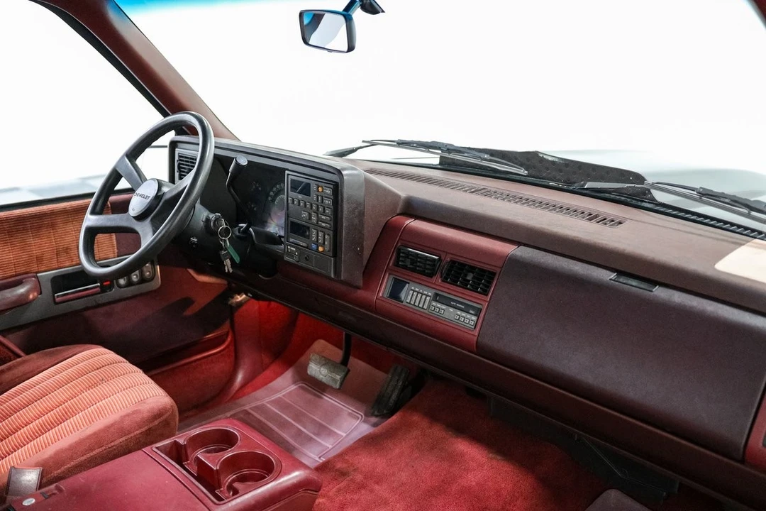1990 Chevrolet SS - Image 16 of 27